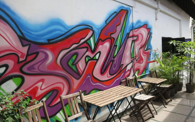 BEAT. Arts Hostel Chinatown
