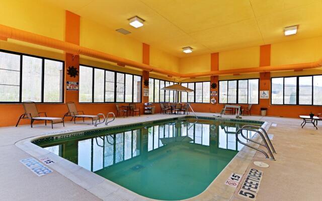 Holiday Inn Express Painted Post-Corning Area by IHG