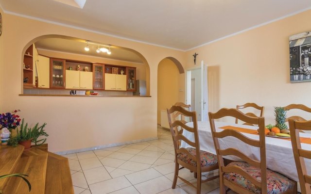 Nice Home in Buje With Wifi and 3 Bedrooms