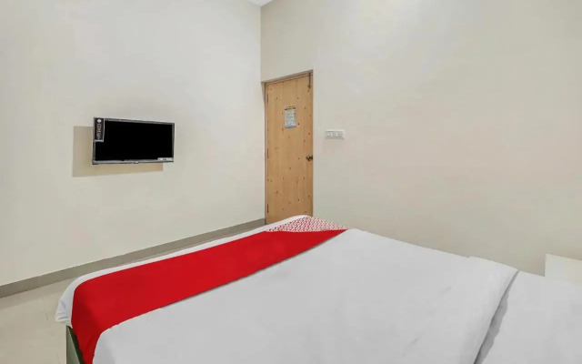 OYO Flagship 703044 Gn Nelli Rooms