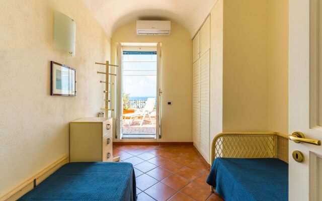 Blu Infinity Terrace on Ischia Center