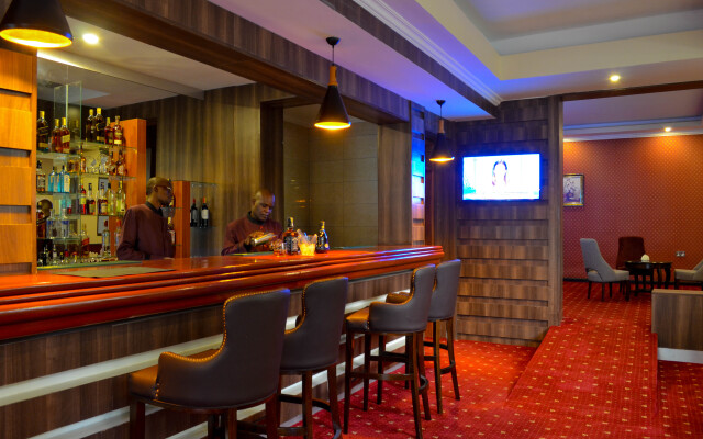 Grand Royal Swiss Hotel