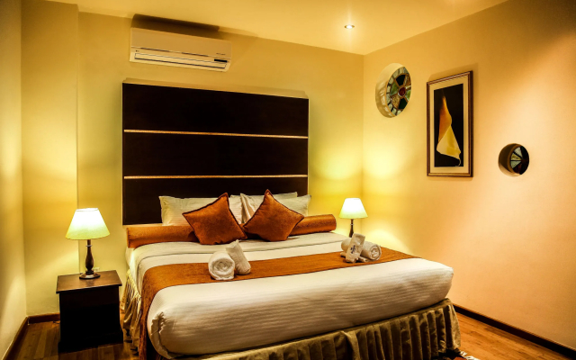 The Monarch Hotel