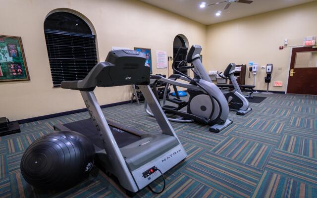 Holiday Inn Express & Suites Pampa by IHG