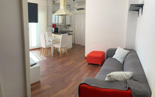 Apartamento con gran terraza cerca de la playa