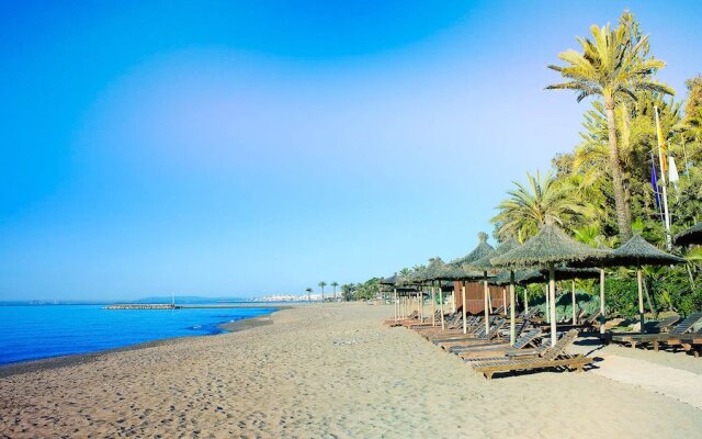 OleHolidays Lorcrimar jardín y barbacoa junto a Puerto Banús