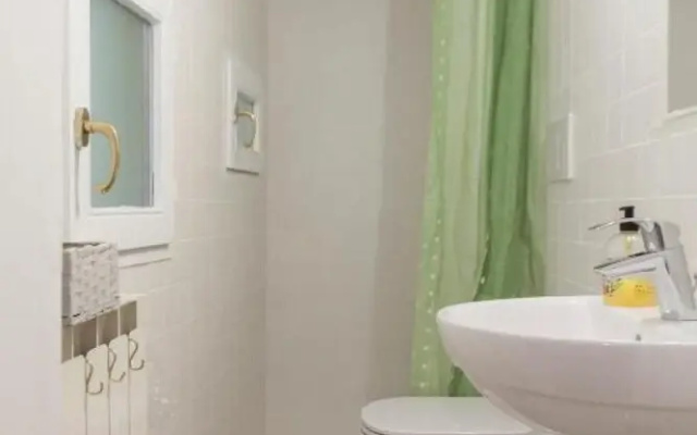 Mirasole in Bologna with 1 bedrooms and 1 bathrooms