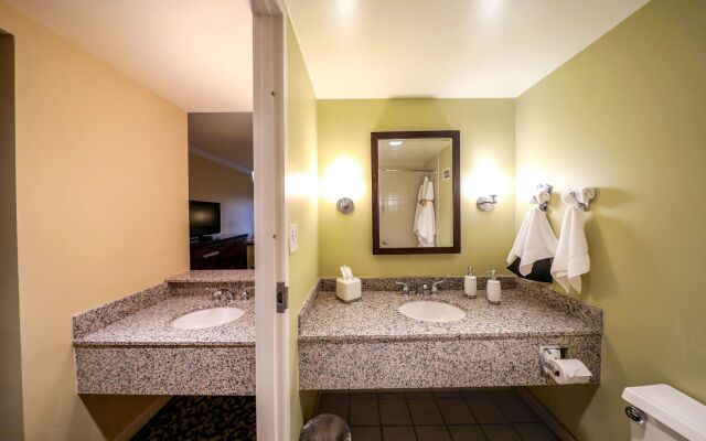 Bella Vista Hotel & Suites