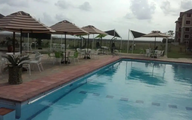 67 Airport Hotel