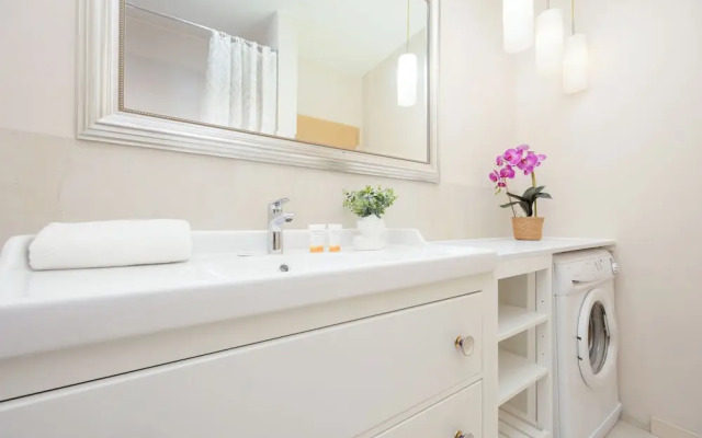 Cozy Apartment for 5 by Renters