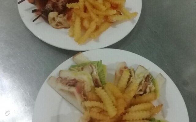 Mai Chau Hostel - Bar Restaurant