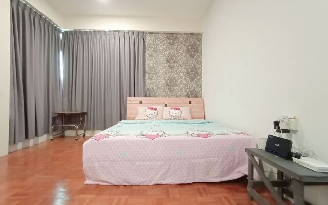 Oyo 90187 Hello Kitty Homestay - Gated Sibu