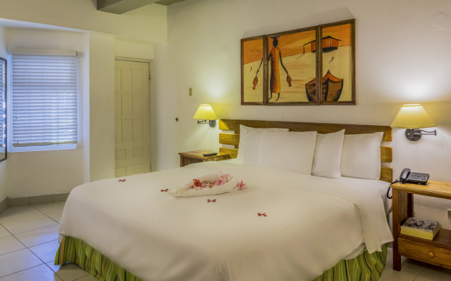 Decameron Club Caribbean Runaway Bay, Ramada All-Inclusive Resort