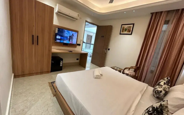 Blue Moon Residency Sector 53 Gurgaon