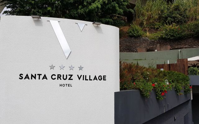 Santa Cruz Village Hotel