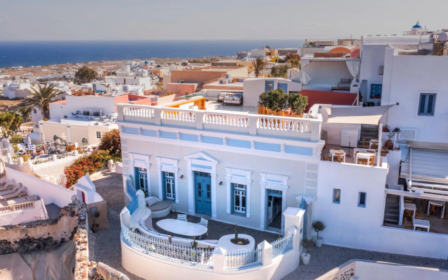 Oia Mansion