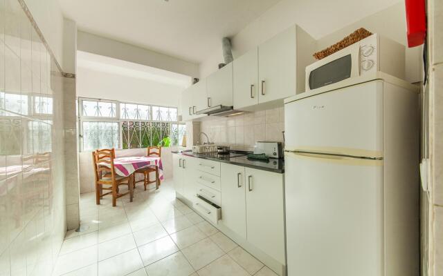 B31 - Aquazul 2 Bed Flat