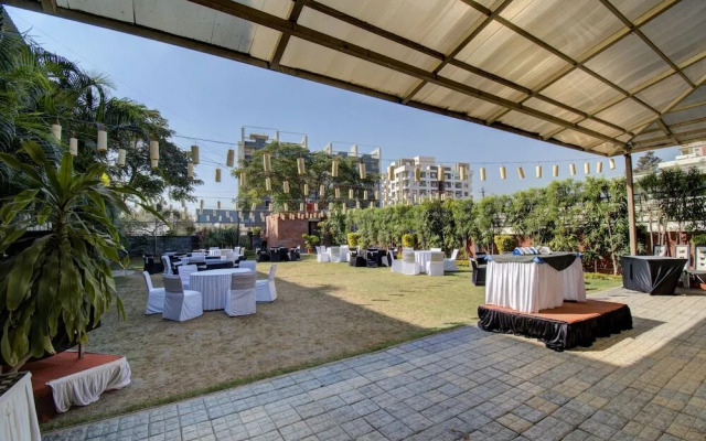 Hotel Signature By FabHotel