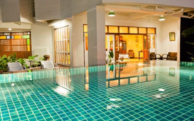 Baan Salin Suites