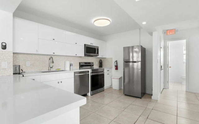 Bay Harbor Sunset Apt 4A
