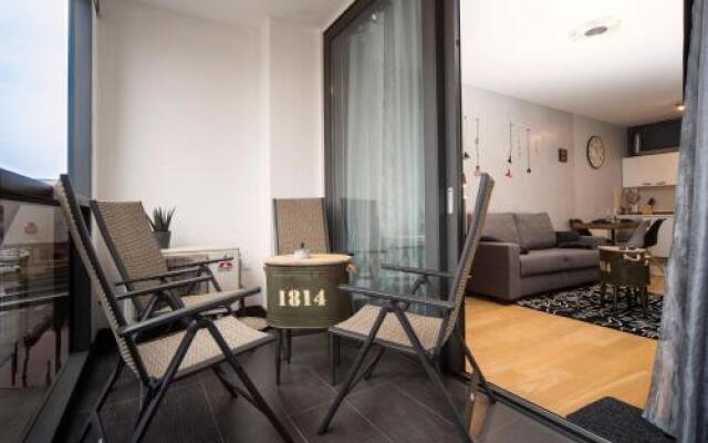 West Side Gallery Apartments