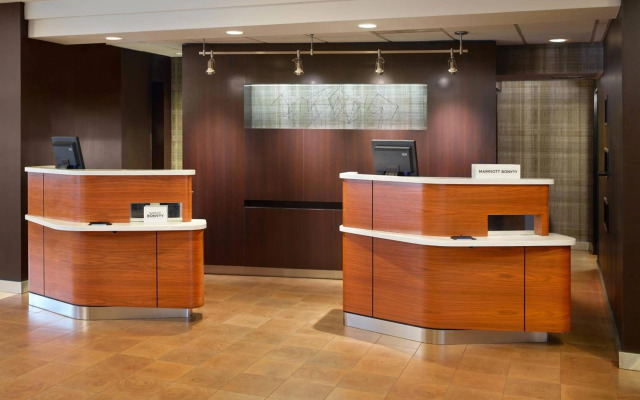 Courtyard by Marriott Raleigh/Cary