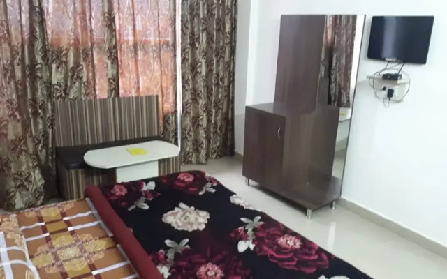 Goroomgo Hotel Ishan Katra