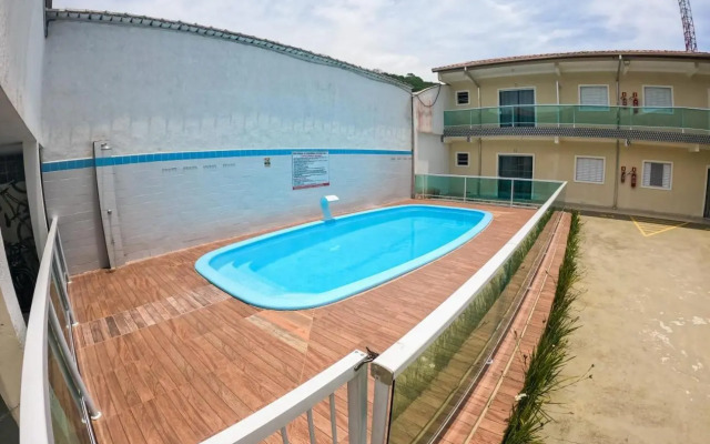 Apartamento Com Piscina E Churrasqueira