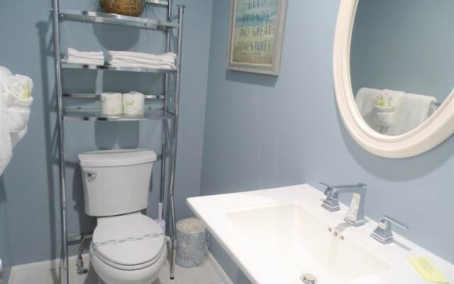 Aloha Kai - Unit 16 2 Bedrooms 1 Bathroom Apts