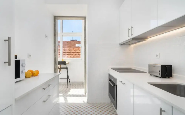 Prime Location Design Family Apartment
