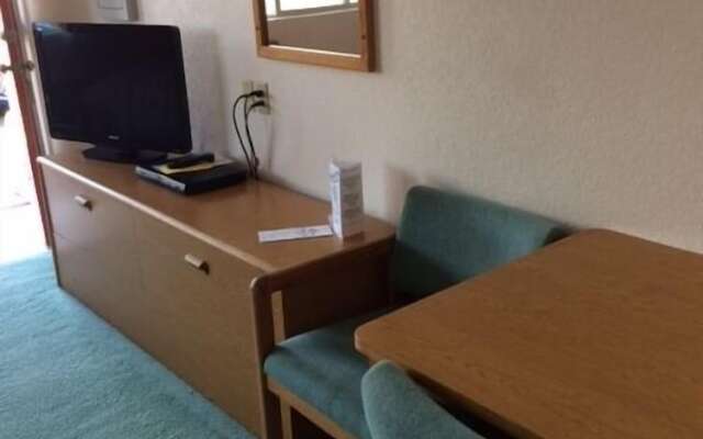 Mini Golden Inns Motel