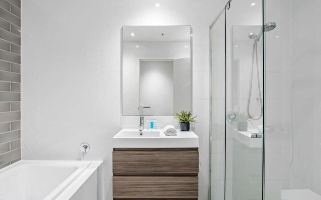 Modern 2-storey Apartment - Q Stay