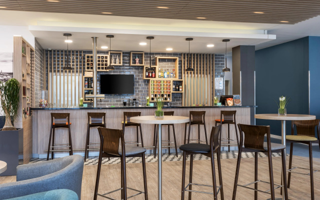 Premier Inn Cologne City Sud Hotel