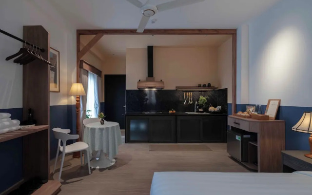 The Lamp Boutique House