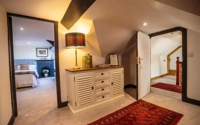 Torrs Warren Country House Hotel