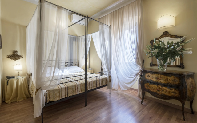 Palazzo dal Borgo Hotel