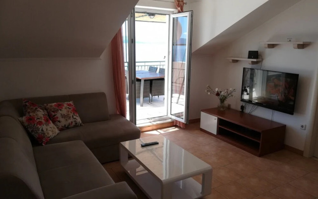 Pava - Direct at the Beach With Terrace - A1