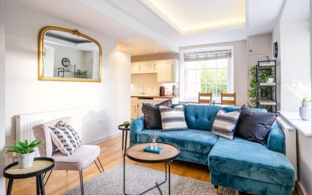 Stunning 2 Bedroom Apartment in Converted Chapel
