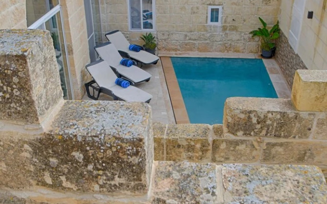 Simar Farmhouse