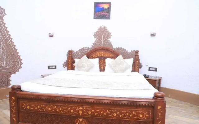 The Desert Den - Little Rann of Kutch