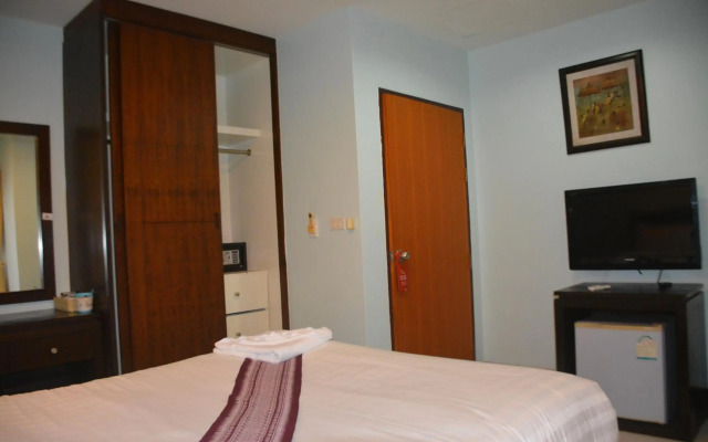 Patong Moon Inn Guesthouse
