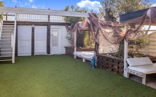 Beautiful Bungalow in Oliva With Swimming Pool