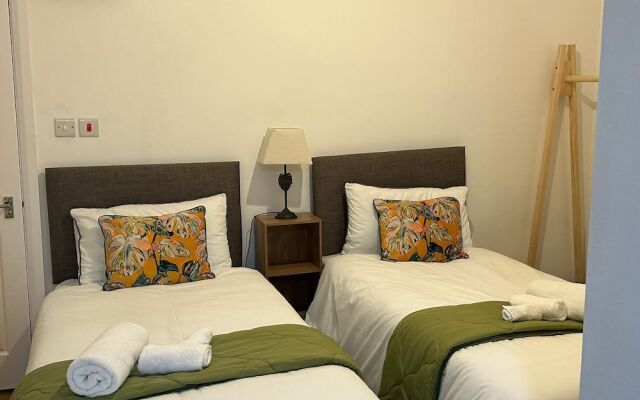 Delightful Delta-studio Apt,walk-2leeds City,wifi