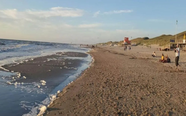 Modern Bungalow Close to the Beach