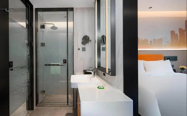 Vienna International Hotel (Chongqing Changshou High-speed Railway Station)