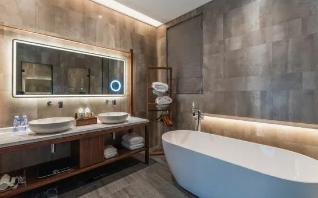 Pure Land Hotspring Resort