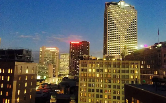 Elegant Condos in NOLA with Rooftop Pool