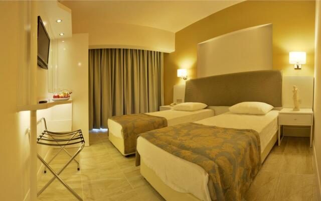 Maris Beach Otel