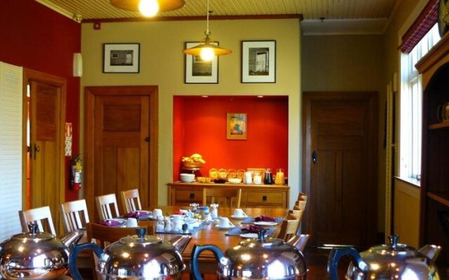 Holly Homestead B&B