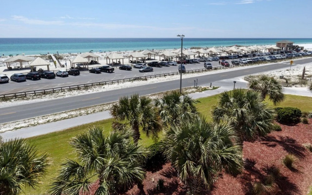 Palm Beach Club 2-249